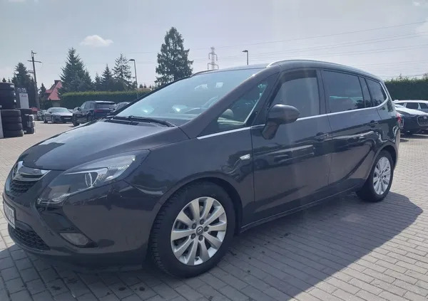 śląskie Opel Zafira cena 44900 przebieg: 151000, rok produkcji 2016 z Warszawa